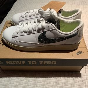 Nike W blazer low SE size 6.5